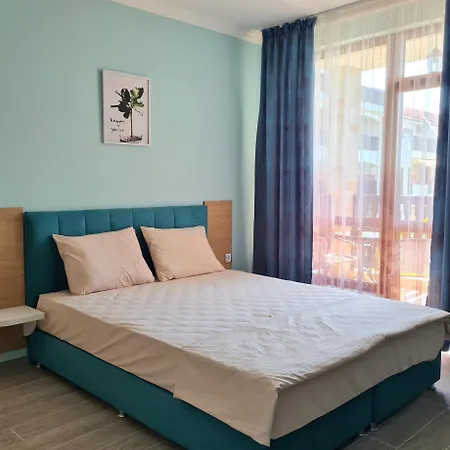 трявна бийч סבטי ולאס