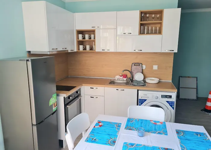 Апартаменти В Комплекс Трявна Бийч * Sveti Vlas