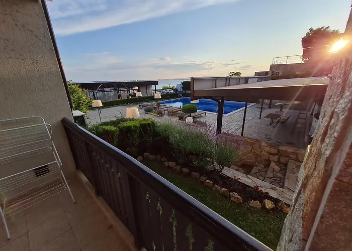 Апартаменти В Комплекс Трявна Бийч * Sveti Vlas